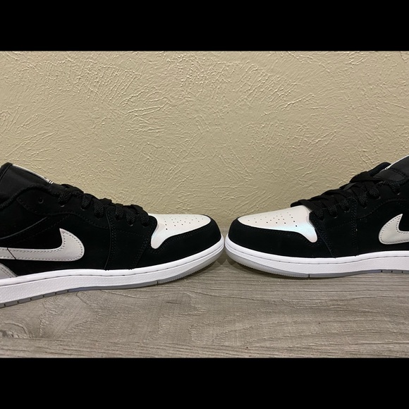 Size 10.5 Jordan 1 SE Diamond Low. BRAND NEW!!!! - Picture 5 of 7